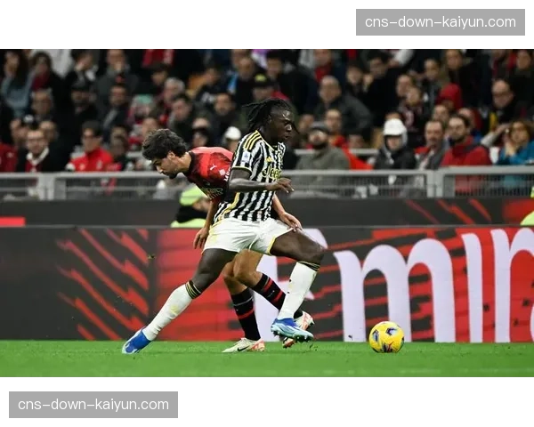 AC米兰对阵拉齐奥实时：吉鲁头球中柱，半场0-0