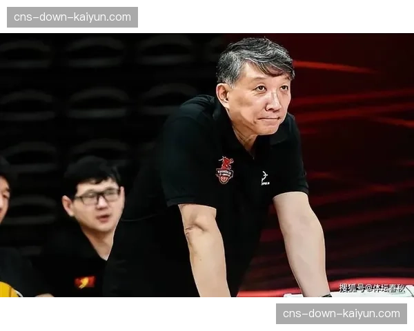 CBA公司召开会议,讨论下赛季外援使用政策调整方案。 CBA公司召开会议,讨论下赛季外援使用政策调整方案。